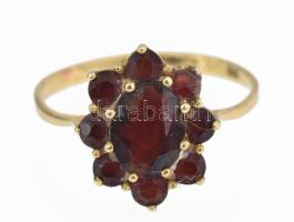 Arany (Au) 8K gyűrű, jelzett, méret: 56, bruttó: 2 g