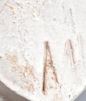 Majoros Hedvig (1930-): Geometrikus objekt. Fehérmázas samottos kerámia. Jelzett, a művész saját jav...