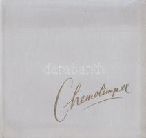 Cosmétiques Hongrois. A Chemolimpex Vegyiáru Külkereskedelmi Vállalat francia nyelvű, színes termékk...