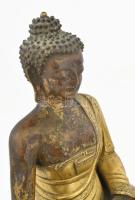 Sákjamuni Buddha. Tibet, 19. sz vége, aranyozott rézlemez, sérült, hiányos, m: 26 cm
