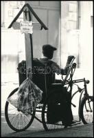 cca 1976 Lakatos István (Mosonmagyaróvár) feliratozott, vintage fotóművészeti alkotása (Holtomiglan), ezüst zselatinos fotópapíron, 18x12,4 cm