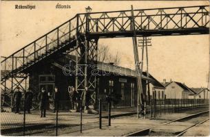 1911 Budapest XVII. Rákosliget, vasútállomás, sorompó, gyalogos felüljáró híd. Opál fényirda (fl)