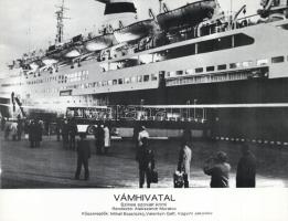 ,,Vámhivatal" című szovjet film jelenetei és szereplői, 3 db produkciós filmfotó (vitrinfotó, l...