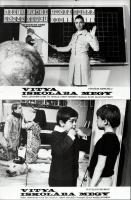 ,,Vitya iskolába megy" című szovjet film jelenetei és szereplői, 11 db vintage produkciós filmfotó (vitrinfotó, lobbyfotó) ezüst zselatinos fotópapíron, a használatból eredő (esetleges) kisebb hibákkal, 18x24 cm