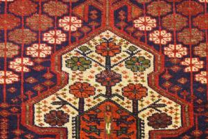 Afgán Beludzs gyapjú szőnyeg, szőttessel lezárva a két végén. 85x165 cm Jó állapotban, falon volt, a...