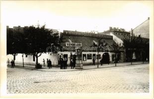 Budapest II. Margit körút 89. Vendéglő, Kőbányai Polgári Serfőző R.T. sörei, hirdetőoszlop Zwack Unicum reklámmal. photo