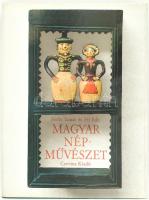 Hofer Tamás - Fél Edit: Magyar népművészet. Bp., 1975, Corvina. Gazdag fekete-fehér és színes képanyaggal illusztrálva. Kiadói egészvászon-kötés, kiadói papír védőborítóban.