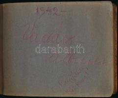 1942 Vadászalbum, vadászzsákmány, vadászmadarak, vadászok, stb., 59 db beragasztott, feliratozott fotó, többségében 9,5×6,5 cm