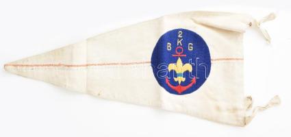 cca 1930 Vízi cserkész csapatzászló, cserkész emblémával, Szent Koronával, hímzett selyem, jó állapotban, 49×26 cm