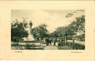 1910 Zombor, Sombor; Szabadság tér, Schweidel József szobor. W.L. Bp. 3740. / square, monument (EK)