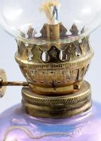 Sárkánymintás, lila lüszteres porcelán testű kis petróleumlámpa, cilinderrel, jelzés nélkül, m: 15,5...