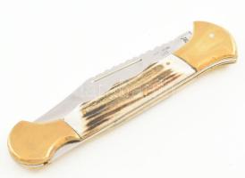 Nagy István Érd, egyedi készítésű, jelzett rugós bicska. Agancs, réz. Nyitva 25,5 cm. Kiváló állapot...