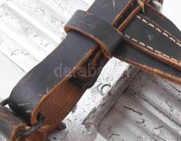 Famászó. Bőr, fém, jó állapotban