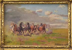 Hárencz János (1899-1969): Lovas csikóssal. Olaj, karton, jelzett. Dekoratív fakeretben, 11×16 cm
