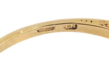 14 K arany (Au) gyűrű gyémánttal. jelzett, m: 64, br 2,25 g