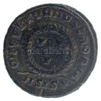Római Birodalom / Siscia / Crispus 320-321. AE Follis Br (2,62g) T:XF,VF Roman Empire / Siscia / Cri...