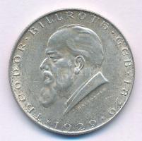 Ausztria 1929. 2Sch Ag "Dr. Theodor Billroth születésének 100. évfordulója" T:AU,XF Austria 1929. 2 Schilling Ag "100th Anniversary - Birth of Dr. Theodor Billroth" C:AU,XF  Krause KM#2844