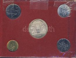 Vatikán 1964-74. 10L, 20L, 50L, 100L + 1975. "VI.Pál pápa" ffém emlékérem, ajándék szettbe...