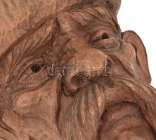 Férfi fej. Antik faragott fa, jelzés nélkül, 30x19 cm