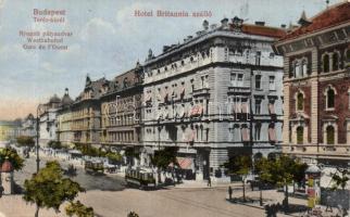 Budapest VI Teréz körút Hotel Britannia és a Nyugati pályaudvar villamosokkal