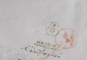 Drasche csíkos ruhás nő madárral. Jelzett, hibátlan, m: 21,5 cm