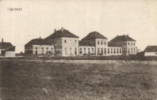 Lipótvár (Újvároska) railway station