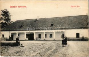 1921 Tereske, Intéző lak