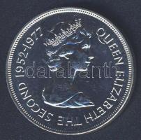 Guernsey 1977. 25p "Ezüstjubileum" T:BU