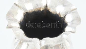 Ezüst (Ag) kihajló peremű talpas váza, jelzett, m: 17,5 cm, nettó: 177 g