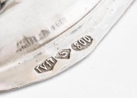 Ezüst (Ag) kihajló peremű talpas váza, jelzett, m: 17,5 cm, nettó: 177 g