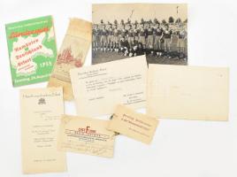 1935 A németországi Erfurtban 1935.VIII.25-én játszott Németország-Románia (4:1) válogatott futballmeccs relikviái, össz. 8 db, közte Dobai (Dobay) István részére szóló meghívó a mérkőzés utáni díszvacsorára, menükártya, a meccsről készült német sajtófotó, könyvjelző, stb. Dobay István (1909-1994) román válogatott labdarúgó, csatár, későbbi edző hagyatékából. (A mérkőzésen a román csapatban pályára lépett). / 1935 Football relics from the Germany-Romania (4:1) match, played in Erfurt, Germany, 25.VIII.1935. 8 pcs in total. From the inheritence of Stefan (István) Dobay Romanian football player (who played on the Romanian team in this match).