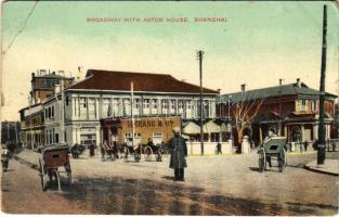 1914 Shanghai, Broadway with Astor House, shops (EB)