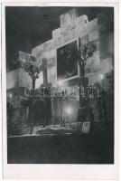 Aknasugatag, Ocna Sugatag (Máramaros); sóbányában lévő templom belseje, oltár / church in the salt mine, interior, altar. photo