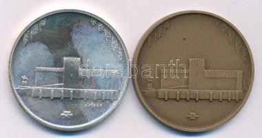 Lapis András (1942-) DN "Gyulai Várszínház" (2xklf) bronz és jelzett Ag emlékérem pár (38,...