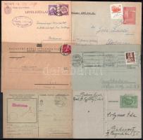 Kb. 100 db küldemény főleg az 1920-1940 közötti időszakból, közte díjjegyesek, tábori posta levelezőlapok stb.