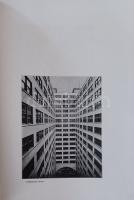 (Kassák Lajos - Moholy-Nagy László):

Uj művészek könyve.

(Wien, 1922. Verlag Julius Fischer.) ...