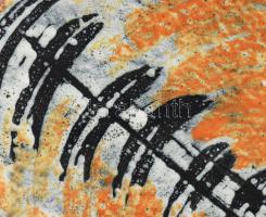 Gorka Lívia (1925-2011): Dísztál. Geometrikus mázazással fedett kerámia, jelzett, minimális kopottsá...