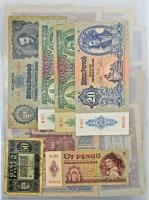 Négygyűrűs műbőr albumba rendezett, ~147db-os magyar és külföldi bankjegy gyűjtemény, olyan országok...