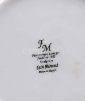 2 db egyiptomi porcelán dísztányér Fathi Mahmoud. Matricás, jelzett, hibátlan, asztali tartóval d: 2...
