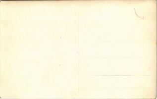 Magyar őrnagy úr és az utánpótlás, kiskatona / Hungarian military officer and cadet. photo