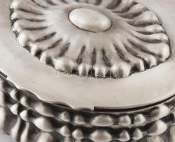 Cukordoboz ezüst (Ag) XX sz. eleje, kézzel készített, Dianás jelzéssel. BI mesterjeggyel 217g, 14x11...