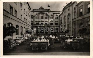 1939 Miskolc, Hotel Korona szálloda kerthelyisége