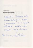 Horváth István: Európa megkísértése. (Dedikált.) [Budapest], (1994). Láng Kiadó (Gyomai Kner Nyomda Rt.) 343 + [1] p. + 4 t. (kétoldalas). Egyetlen kiadás. Dedikált: ,,Opoczki Istvánnak barátsággal, visszagondolva az együtt töltött nehéz, de nagyon szép évekre. Horváth István. 94. IX. 21&quot;. Horváth István (sz. 1943) közgazdász, diplomata, nagykövet visszaemlékezései. A közgazdász szerző 1966-tól a külkereskedelemben dolgozott, 1979-től az MSZMP Gazdaságpolitikai Bizottságának tagja, 1983-tól hágai, 1984-1991 között bonni nagykövet, majd Horn Gyula külpolitikai tanácsadója. Visszaemlékezéseiben az állampárt reformista szárnya mellett áll ki, békés kompromisszumot szorgalmaz a késő Kádár-kor reformista vezetése és az ellenzék között, mindezt pedig bonni perspektívából javasolja. Prov.: Opóczki István, a bonni magyar nagykövetség főszakácsa. Színes, illusztrált kiadói kartonkötésben. Jó példány.