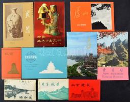 Kb. 70 db MODERN kínai város és motívum képeslap tokban + 1 leporello / Cca. 70 modern Chinese town-view and motive postcards in case + 1 leporello
