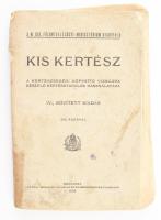 Kis kertész. A kertészsegédi képesítő vizsgára készülő kertésztanulók használatára. A M. Kir. Földmívelésügyi Minisztérium kiadványa. Bp., 1929, &quot;Pátria&quot;-ny., VIII+336 p. Negyedik, bővített kiadás. Kiadói papírkötés, rossz állapotban, sérült, foltos borítóval, a 321-336. oldalak különváltak a fűzéstől.