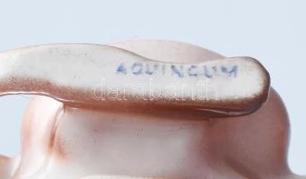 Aquinncum tacskó. Kézzel festett, jelzett, minimális kopással, h: 11 cm