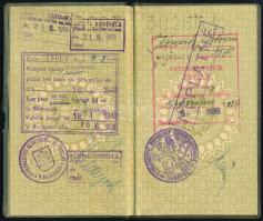 1939 Magyar Királyság által kiállított fényképes útlevél, sérült kötés / Hungarian passport, with fa...