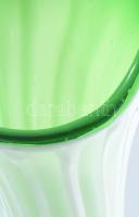 Murano többrétegű tulipánváza. Jelzés nélkül, hibátlan, m: 19,5 cm