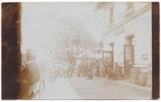 Nyzhniv, Nizniów, Niznow; német katonák a vasútállomáson / WWI German military, soldiers at the railway station. photo (EK)