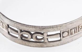 Ezüst(Ag) karperec, jelzett, deformációval, nettó: 24,4 g